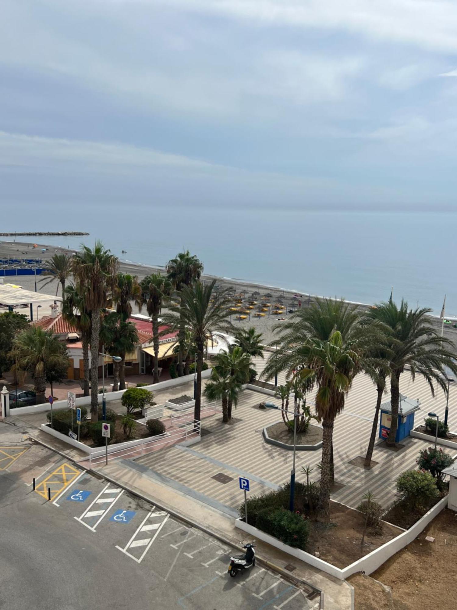 Estudio Mar En Calma, Primera Linea De Playa Con Vistas Al Mar Торокс Екстериор снимка